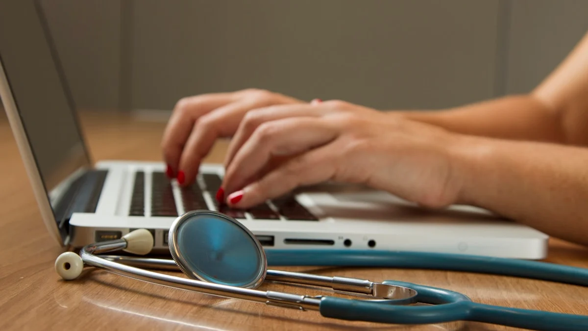 Telemedicine software connects primary clinic nurses to hospital cardiologists and endocrinologists.